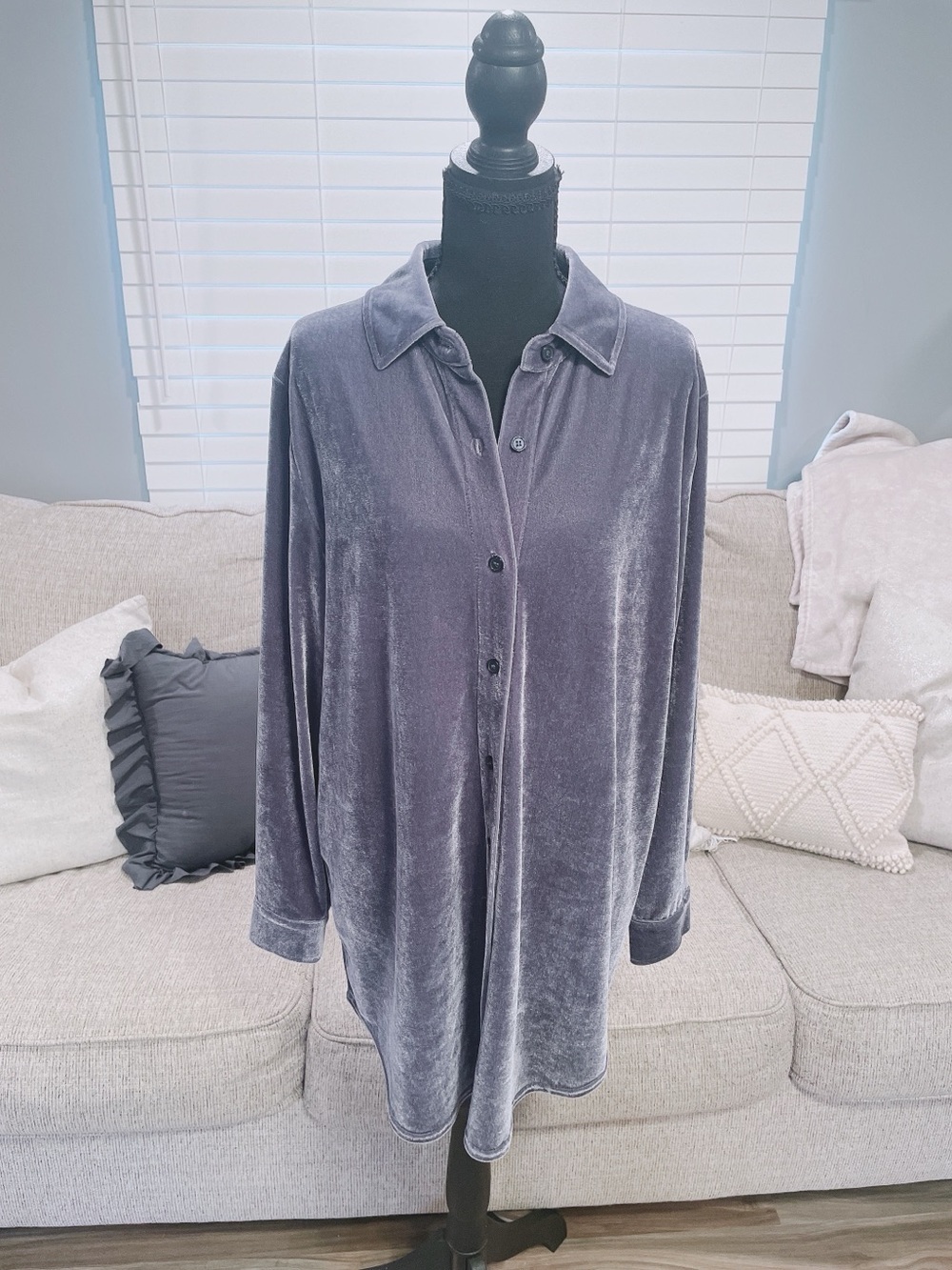 Soft Surroundings Gray Velvet Button-Up Shirt Size Large